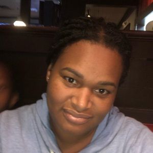 Meet your Posher, Delynne